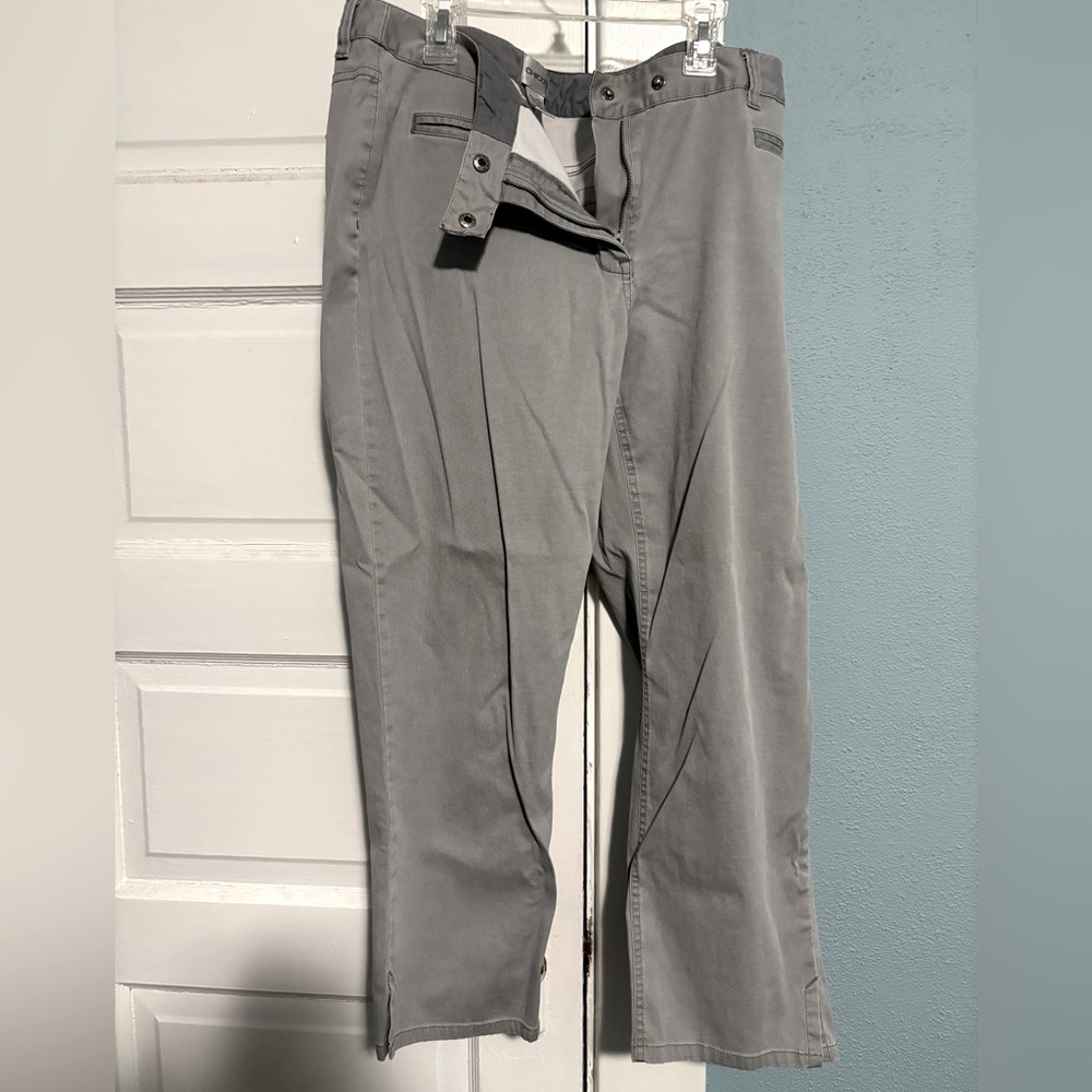 Chico’s Gray Ankle Casual Pants
